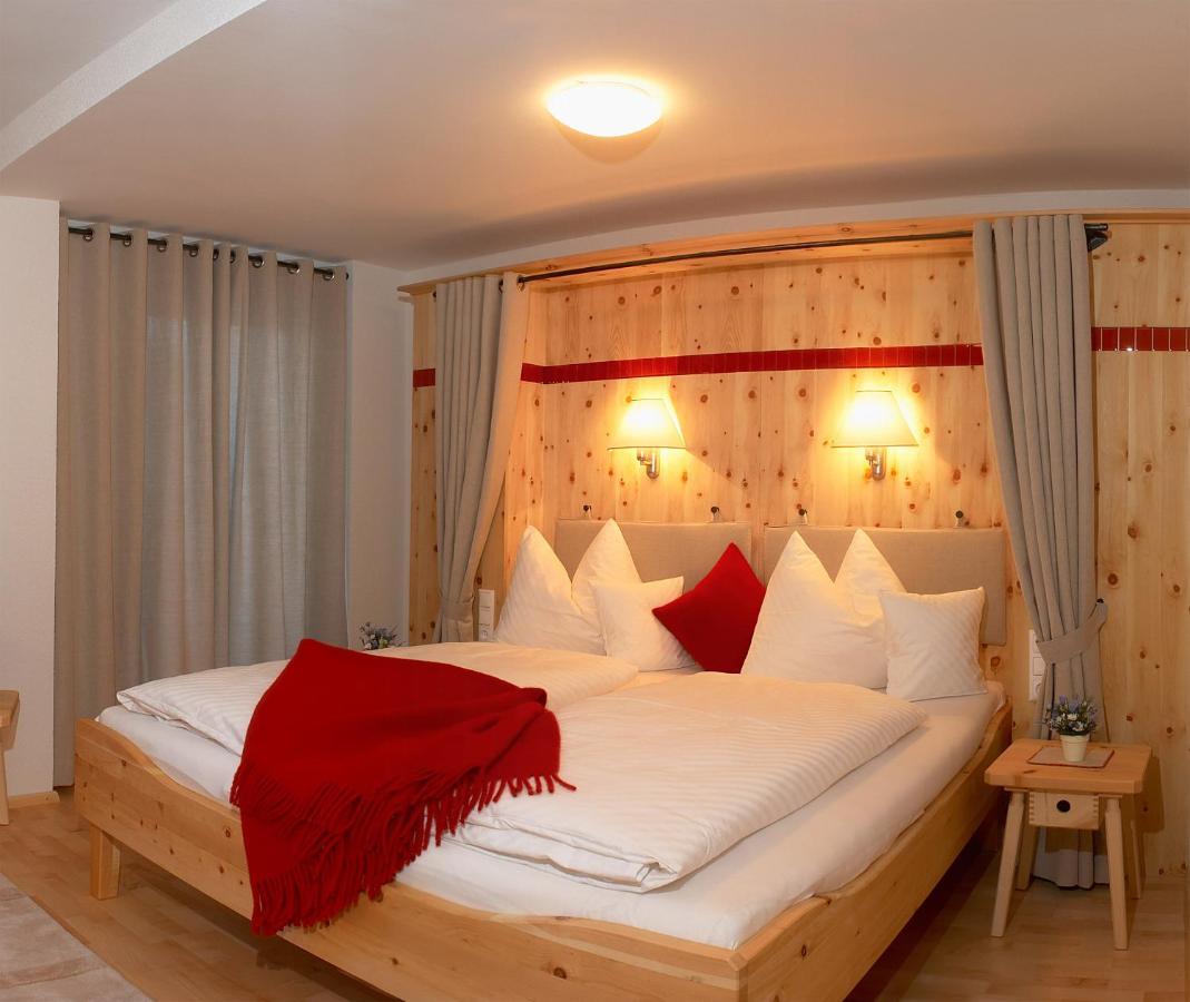 Pension & Appartements Ronacherhof Бад Клайнкирххайм Екстериор снимка