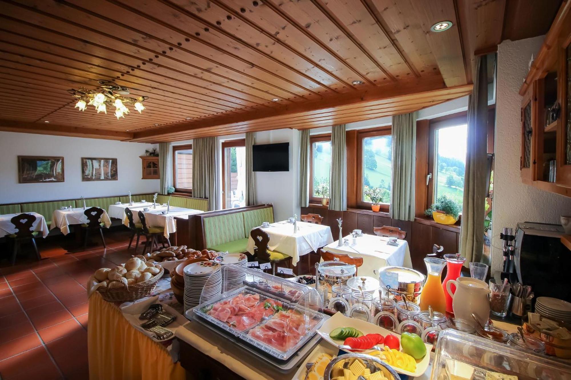 Pension & Appartements Ronacherhof Бад Клайнкирххайм Екстериор снимка
